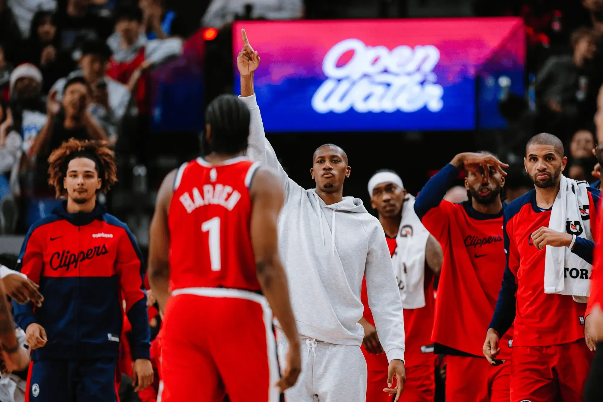 包含夏洛特黄蜂清晨再遭质疑,志在全明星赛名次提升,信心回归,球队文化再被提及的词条 包含夏洛特黄蜂清晨再遭质疑,志在全明星赛名次提升,信心回归,球队文化再被提及的词条